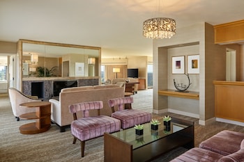 Presidential Suite, 1 Double Bed, City View (View)