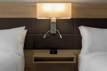 Studio, 2 Queen Beds