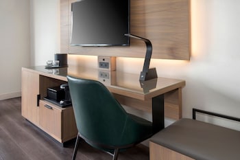 Room, 2 Queen Beds (Hearing Accessible)