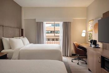 Standard Room, 2 Queen Beds (Family)