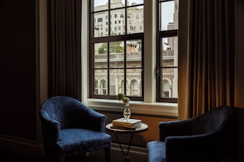 Deluxe Suite (Grand)