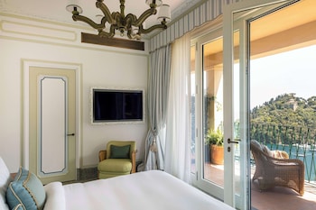 Suite (Prestige)