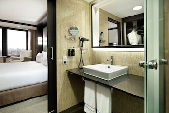 Premium Room, City View