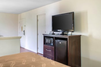 Suite, 1 King Bed, Non Smoking