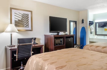 Room, 2 Double Beds, Accessible, Smoking