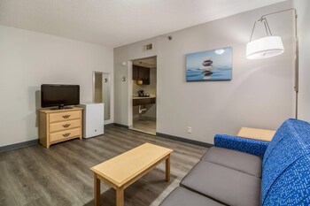 Suite, 1 Kind Bed with Sofa bed, Non Smoking