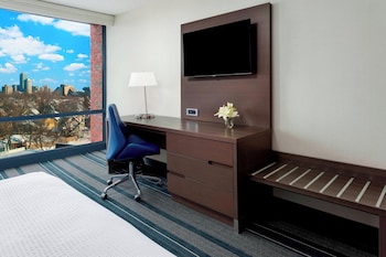 Room, 1 King Bed, River View (Hearing Accessible)