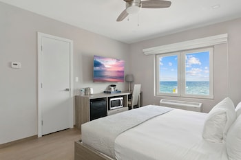 Ocean Front Room with King Bed