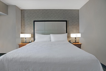 Two Bedroom Suite, Two King Beds, Non-Smoking