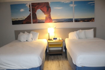 Suite, 2 Queen Beds, Non Smoking