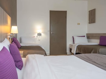 Classic Room, Multiple Beds