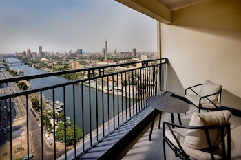 Nile Guest room, 1 King, River view, Balcony