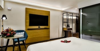 Executive Queen Room