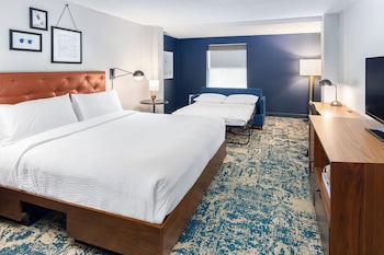 Room, 1 King Bed with Sofa bed, Hearing Accessible (Roll-in Shower)