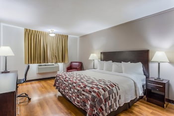 Superior Room, 1 King Bed, Non Smoking (Interior Corridor)