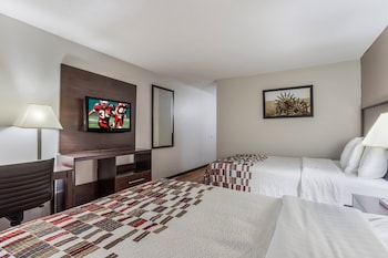 Deluxe Room, 2 Double Beds, Smoking