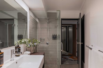 Deluxe Room, Multiple Beds, Terrace