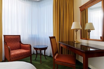 Room, 1 King Bed, Balcony