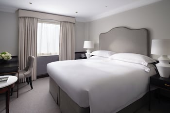 Superior Room, 1 King Bed