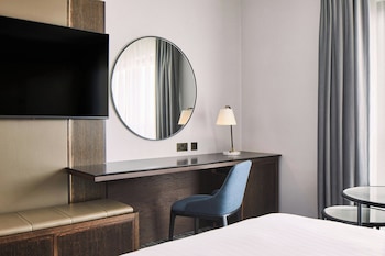 Room, 1 King Bed, City View