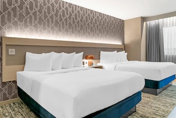 Room, 2 Queen Beds, Non Smoking