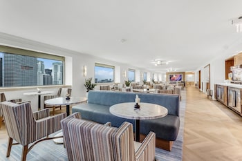 Classic Room, 2 Queen Beds, Club Lounge Access (Skyline View)