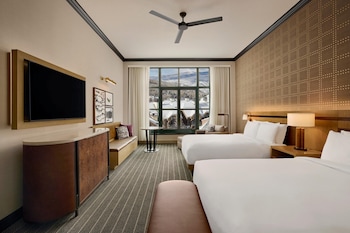 Room, 2 Queen Beds (Village Slope)