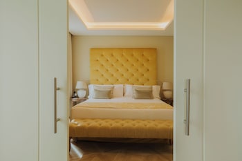 Grand Master Suite