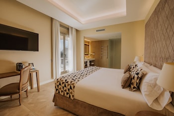 Skyline Suite