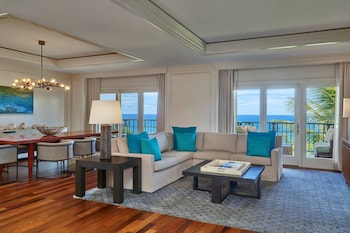 Royal Pacific Suite, 2 Bedrooms, Club Lounge access, Oceanfront