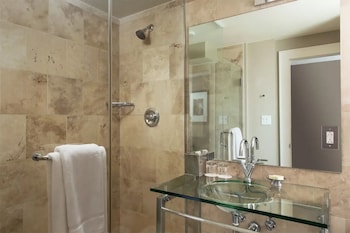 Standard Room, 1 Queen Bed