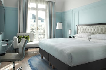 Deluxe Room, 1 King Bed