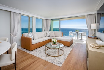 Oceanfront California Suite