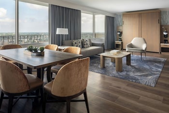 Suite, 1 King Bed