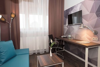 Standard Studio, 2 Twin Beds