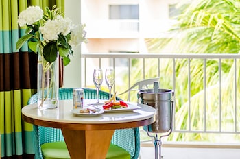 Deluxe Ocean View King