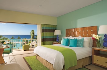 Sun Club Deluxe Ocean View King