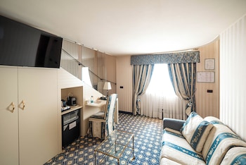 Junior Room
