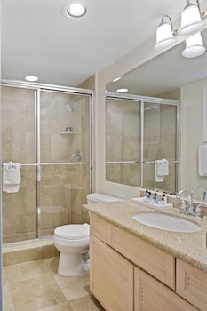 Standard Suite, 1 Bedroom (King, View)