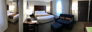 Family Room, 1 King Bed, 1 Queen Bed and Sofa Bed, Non Smoking