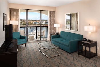 Suite, 1 Bedroom, 1 King Bed, Marina View
