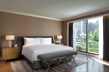 Presidential Suite, Club Access