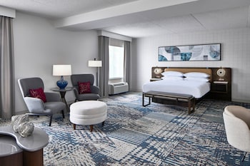 Junior Suite, 1 King Bed with Sofa bed