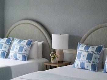 Signature Room, 2 Queen Beds