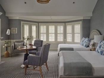 Signature Room, 2 Queen Beds
