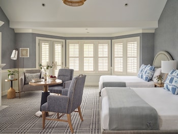 Signature Room, 2 Queen Beds