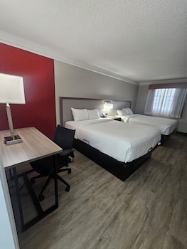 Deluxe Room, 2 Queen Beds, Non Smoking
