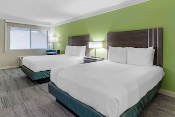 Standard Room, 2 Queen Beds, Non Smoking, Refrigerator & Microwave
