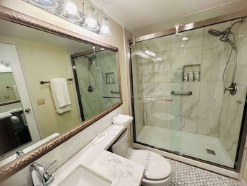 Standard Room, 1 King Bed, Accessible