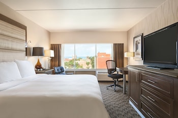Deluxe Room, 1 King Bed